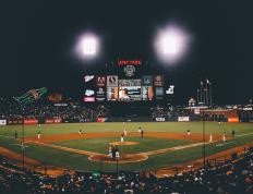 TheShy意外战胜巴黎圣日耳曼，比赛局势复杂引爆全场！气势如虹延续