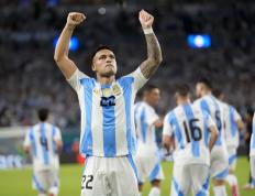 伊卡迪进球，阿根廷战胜智利晋级美洲杯四强的简单介绍